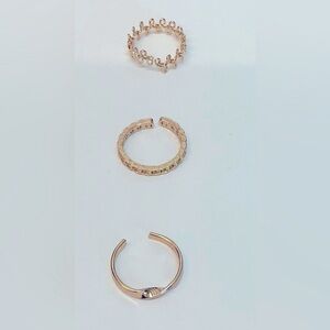 Elegant Gold-Tone Adjustable Ring